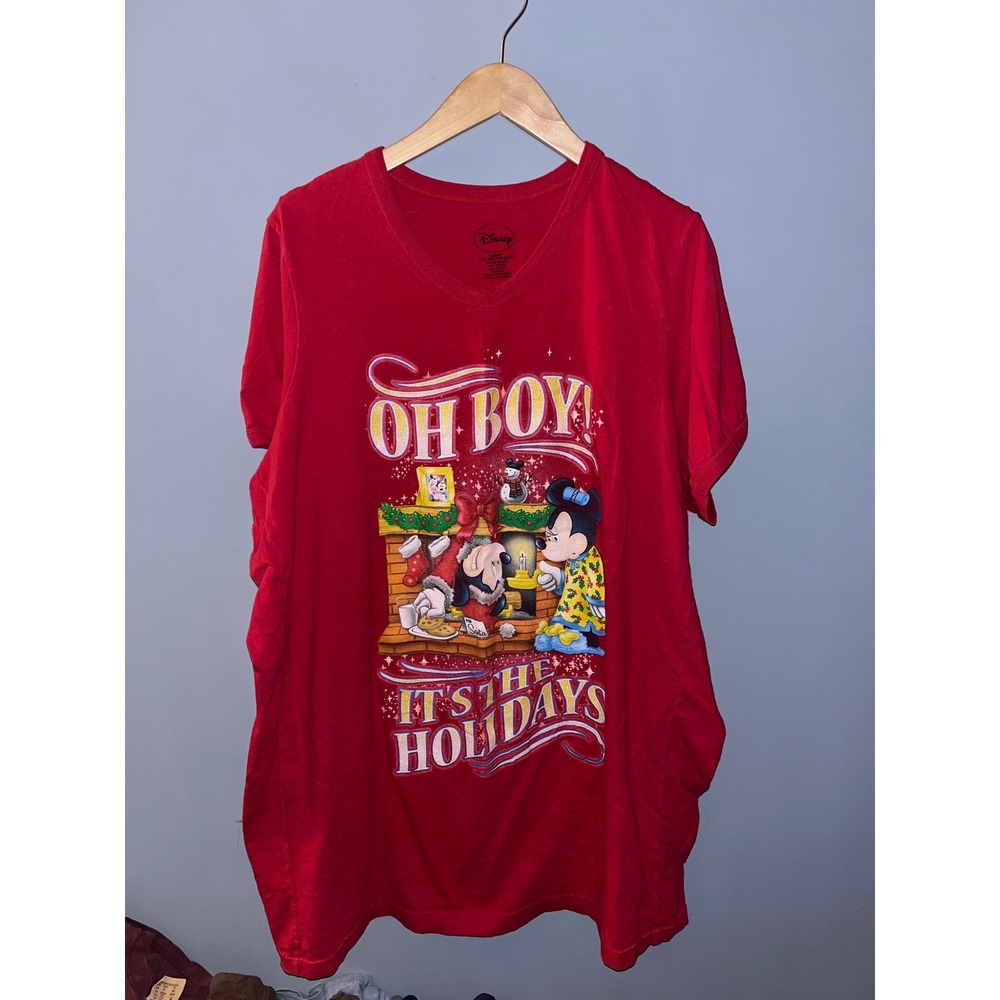 Disney Mickey Minnie Mouse Oh Boy Its The Holidays Red‎ V Neck T Shirt One Size